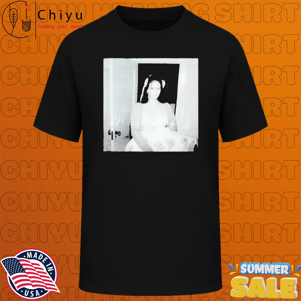 Lana Del Rey Tunnel Under Ocean Blvd Portrait T-shirts