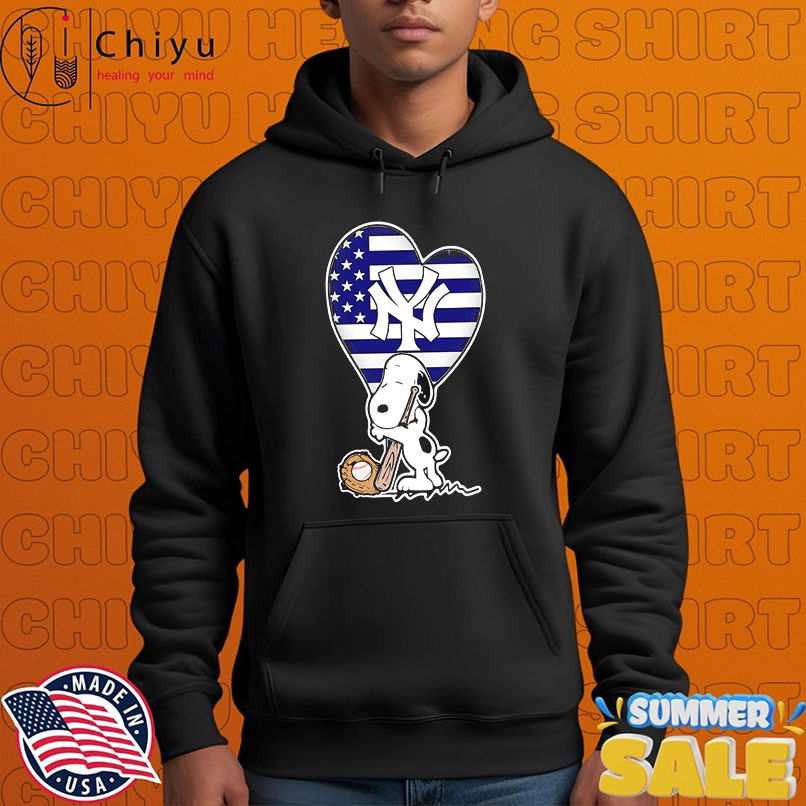New York Yankees Snoopy Heart Love Yankees shirt New York Yankees Snoopy Heart Love Yankees shirt