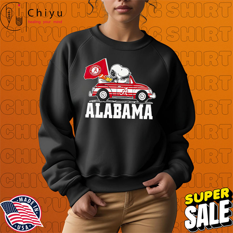 Snoopy and Woodstock driving car Alabama Crimson Tide shirt Snoopy and Woodstock driving car Alabama Crimson Tide shirt