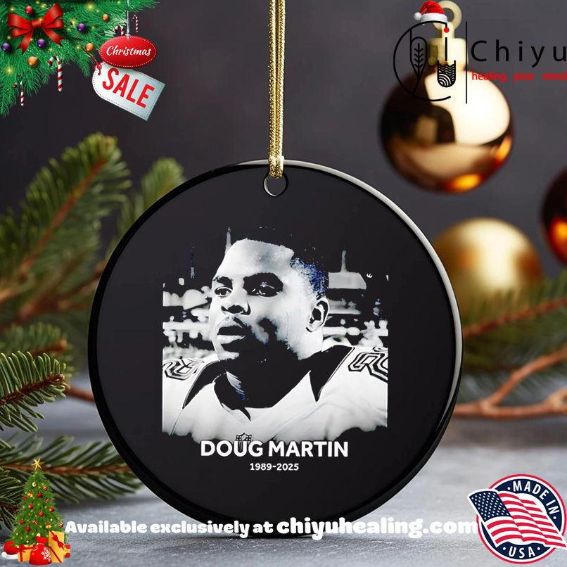 Doug Martin RIP 1989-2025 Tampa Bay Buccaneers retro shirt, Hoodie, Sweatshirt, Poster Canvas, Mug, Ornaments