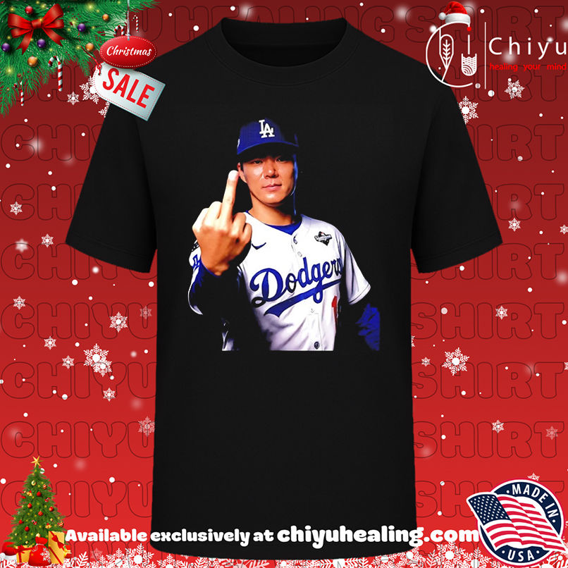 Yoshinobu Yamamoto Middle Finger World Series 2025 MVP shirt, Hoodie, Sweatshirt, Poster Canvas, Mug, Ornaments